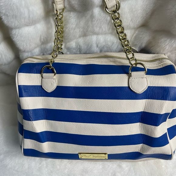 Betsey Johnson white and Bleu stripes Satchel with large red bow accent . - Picture 3 of 10